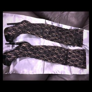 Colin Stuart Black & Lace Stiletto Boots!